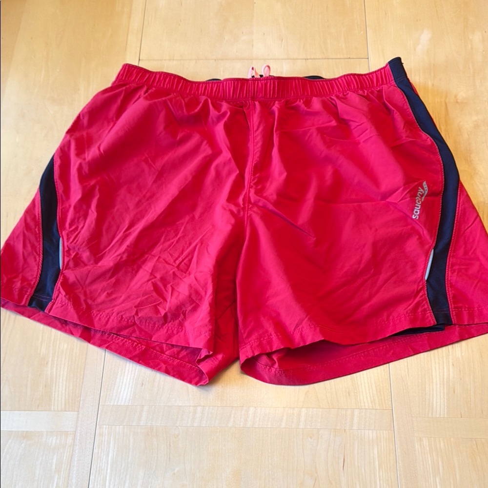 Men’s Saucony Shorts!